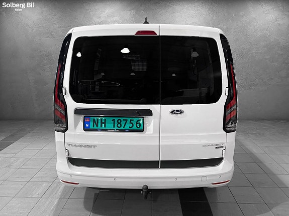 Ford Transit Connect 5 of 24
