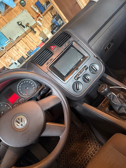 Volkswagen Golf V 4 of 4