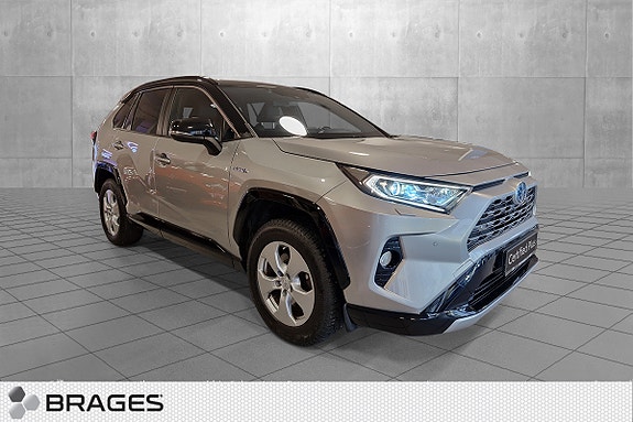 Toyota RAV4 6 of 22