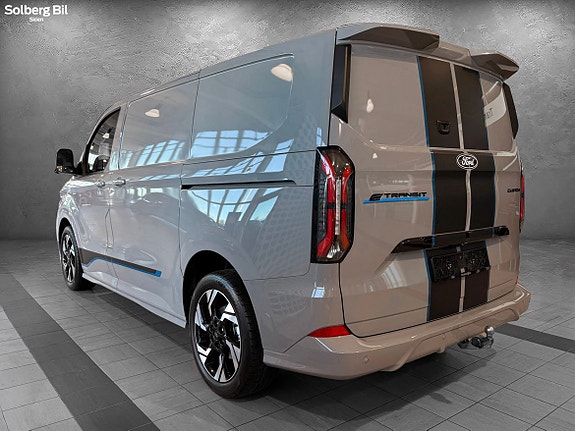 Ford Transit Custom 6 of 28