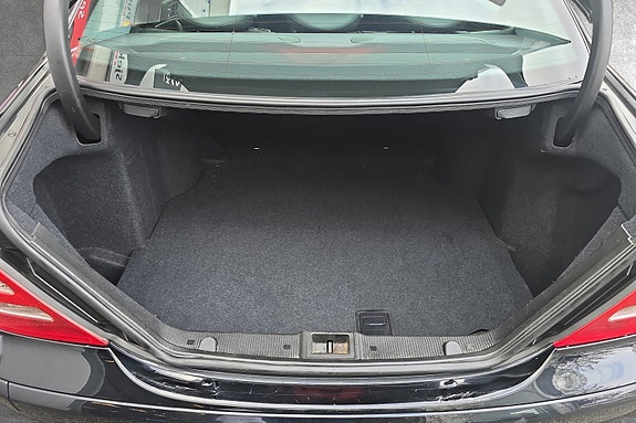 Mercedes-Benz C180 8 of 15