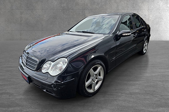 Mercedes-Benz C180 4 of 15