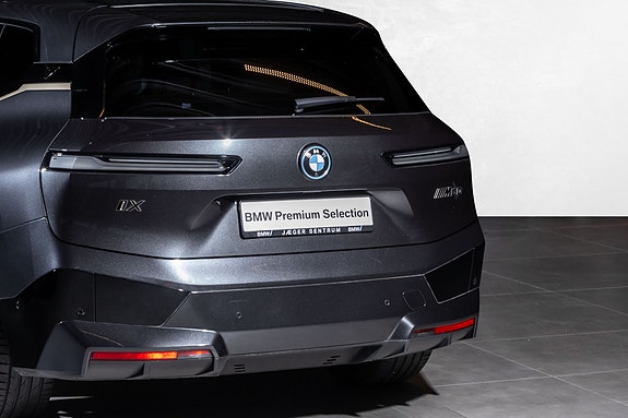 BMW iX 7 of 30