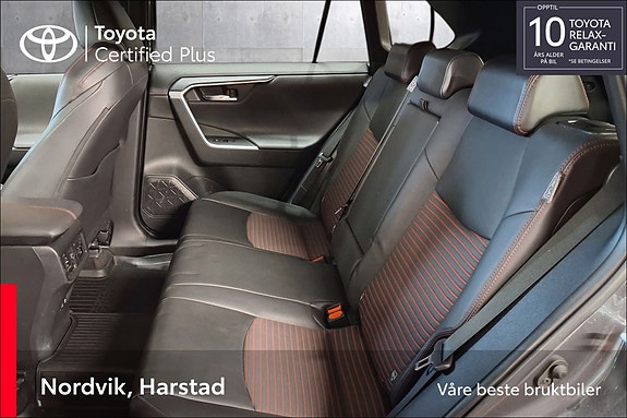 Toyota RAV4 16 of 20