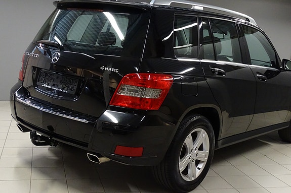 Mercedes-Benz GLK220 7 of 30