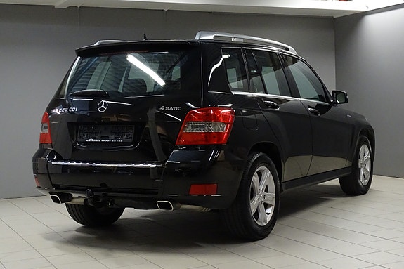 Mercedes-Benz GLK220 5 of 30
