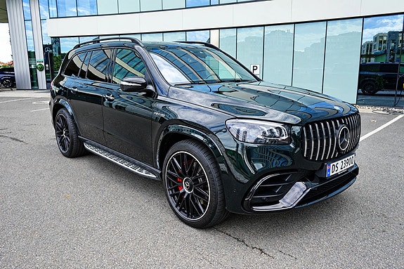 Mercedes-Benz GLS63 3 of 30