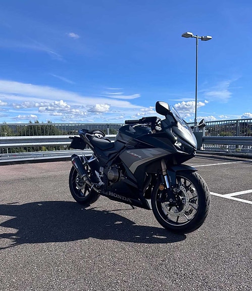 Honda CBR 500 R 2 of 14