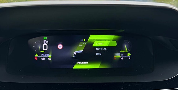 Peugeot 308 8 of 18