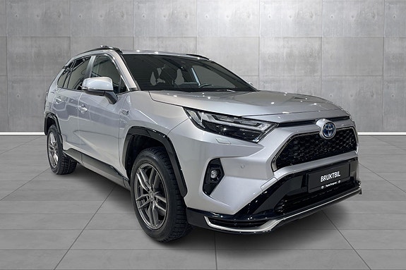 Toyota RAV4 7 of 19
