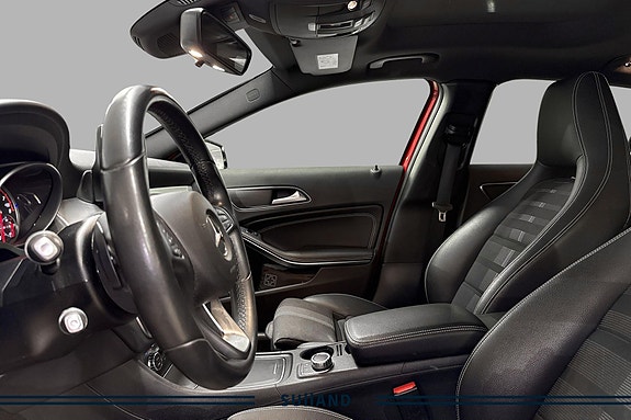Mercedes-Benz GLA220 10 of 25