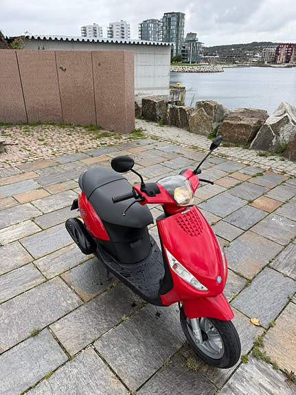 Piaggio ZIP 50 7 of 17