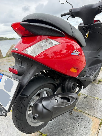 Piaggio ZIP 50 14 of 17