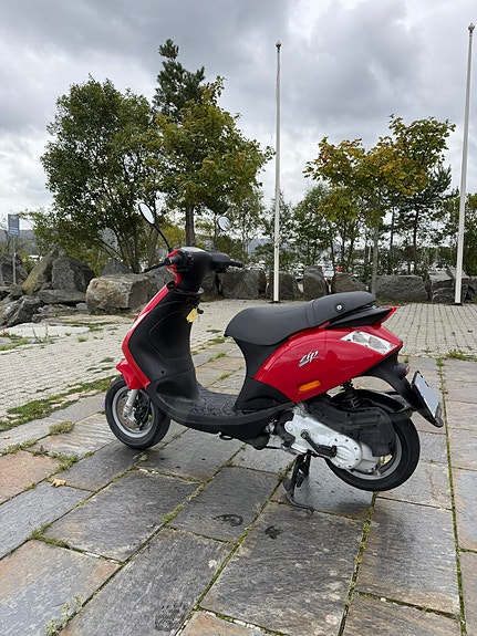 Piaggio ZIP 50 4 of 17