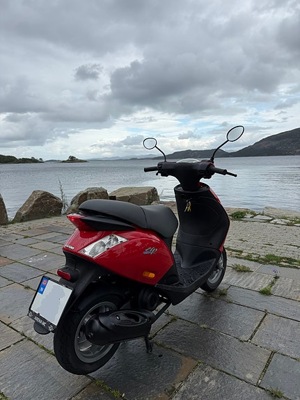 Piaggio ZIP 50 3 of 17
