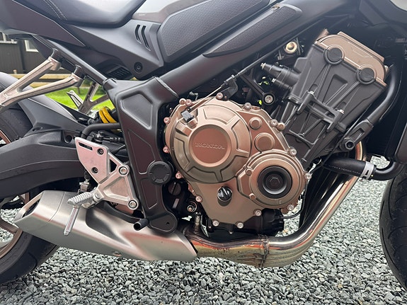 Honda CB 650 R 17 of 20