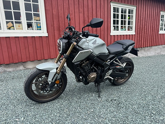 Honda CB 650 R 7 of 20