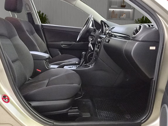 Mazda 3 13 of 28