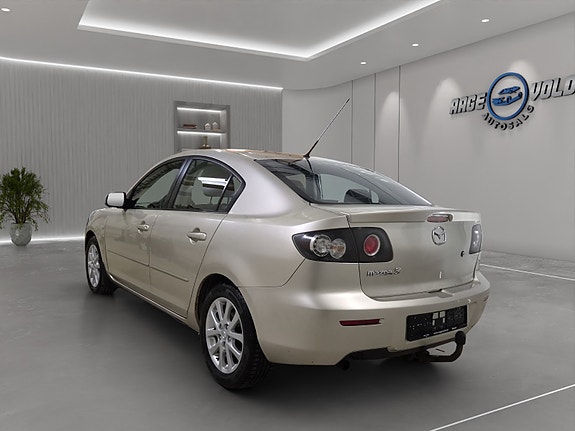 Mazda 3 10 of 28