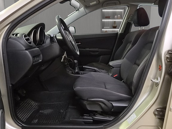 Mazda 3 11 of 28