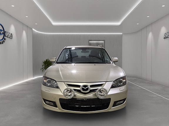 Mazda 3 4 of 28