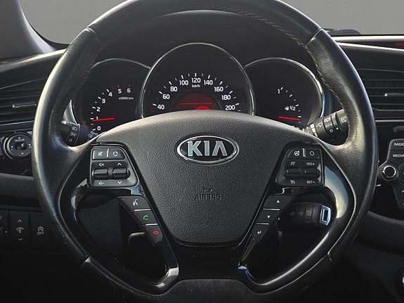 Kia Ceed 15 of 29