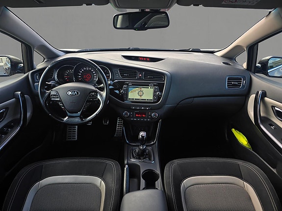 Kia Ceed 11 of 29