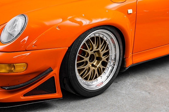 Porsche 911 10 of 30