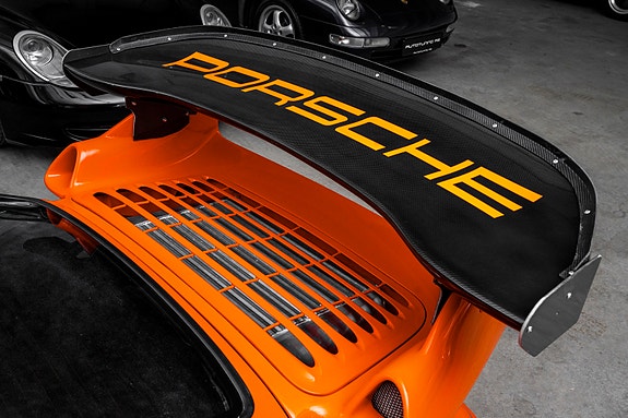 Porsche 911 12 of 30