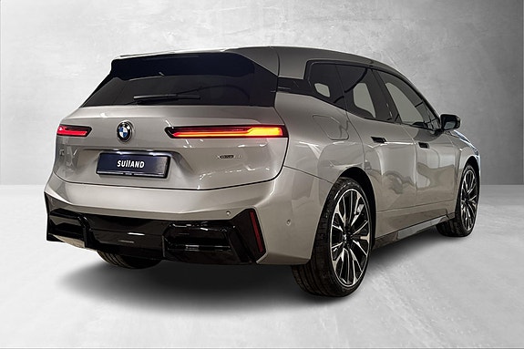 BMW iX 5 of 30