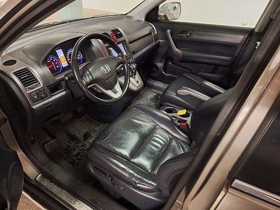 Honda CR-V 10 of 18