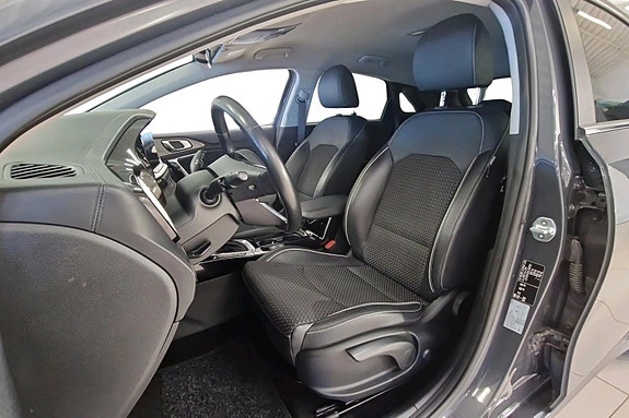 Kia Ceed 10 of 28