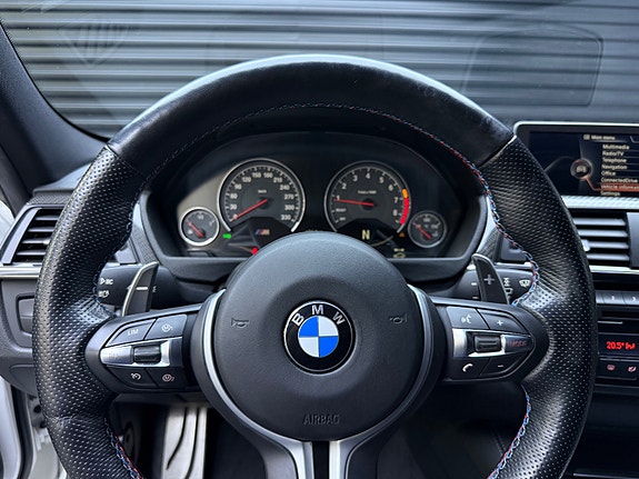 BMW M3 19 of 30