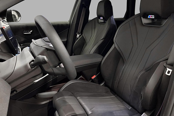 BMW iX3 7 of 24