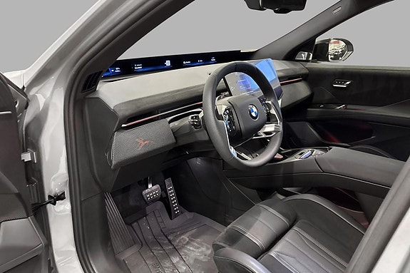 BMW iX3 6 of 24