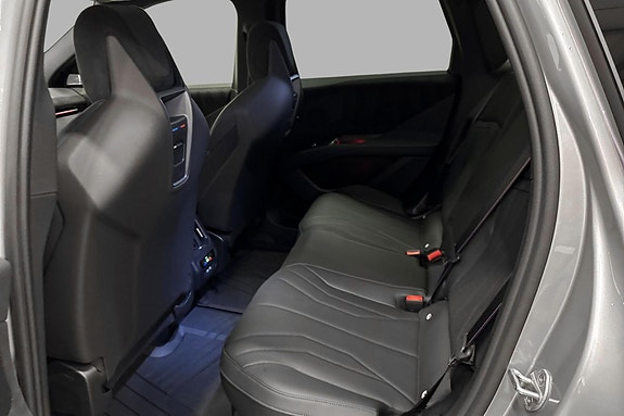 BMW iX3 8 of 24