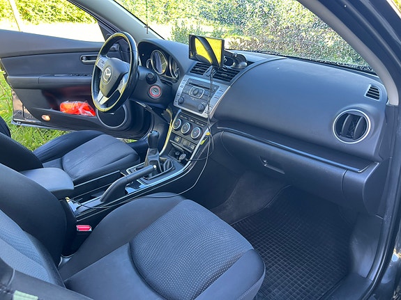 Mazda 6 2 of 11