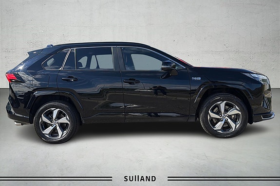 Toyota RAV4 9 of 25