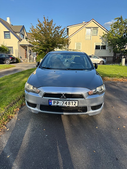 Mitsubishi Lancer 2 of 14
