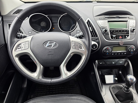 Hyundai Tucson 15 of 30