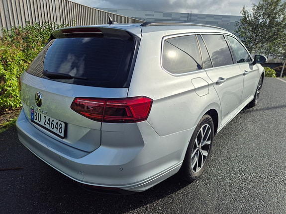 Volkswagen Passat 6 of 16