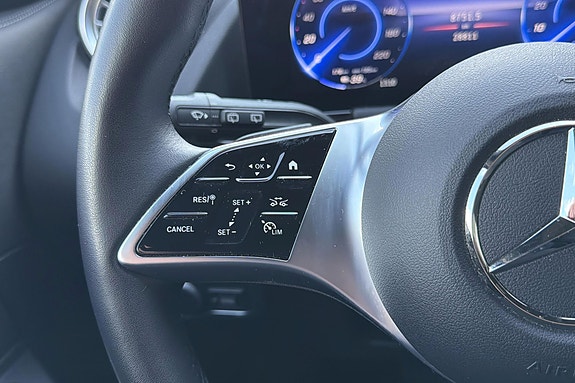 Mercedes-Benz EQA300 19 of 30