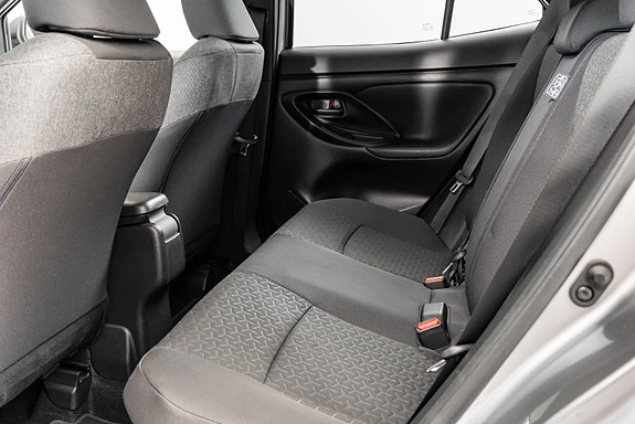 Toyota Yaris Cross 25 of 25