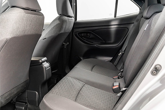 Toyota Yaris Cross 25 of 25