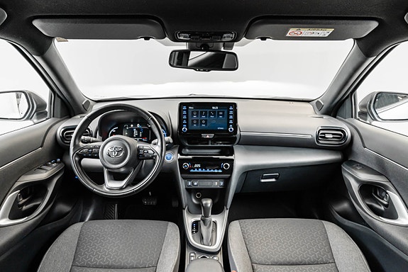 Toyota Yaris Cross 17 of 25