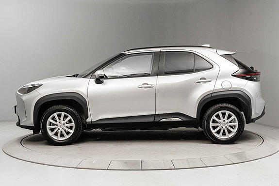 Toyota Yaris Cross 2 of 25