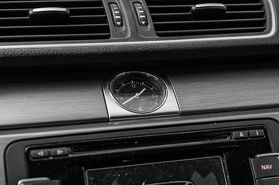 Volkswagen Passat 14 of 22
