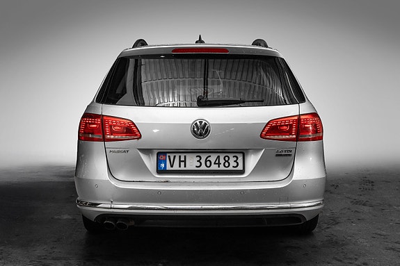 Volkswagen Passat 6 of 22