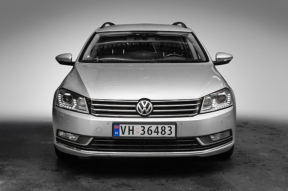 Volkswagen Passat 5 of 22