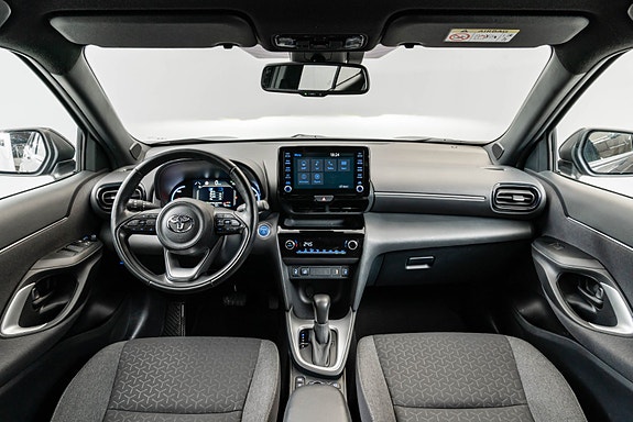 Toyota Yaris Cross 17 of 25
